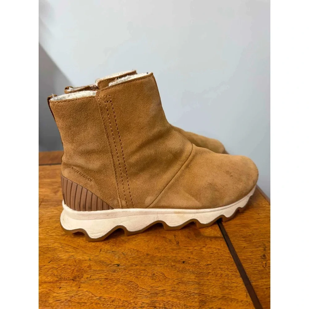 Sorel Kinetic Short Waterproof Boots Camel Brown Suede Faux Fur NL3128-224 8.5